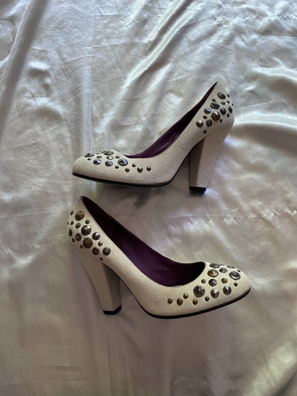 Marc Jacobs White Studded Suede Heels Size 37 / 6.5 /7